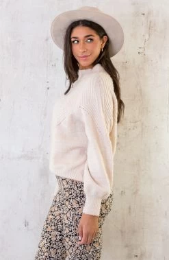 Ultra Soft Trui Beige -Kleding Promotie Winkel Ultra Soft Trui Beige 1 586x900 2