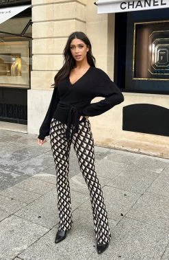 Flared Broek Square Black -Kleding Promotie Winkel Ultra Soft Wikkel Vest Zwart 4 586x900 1