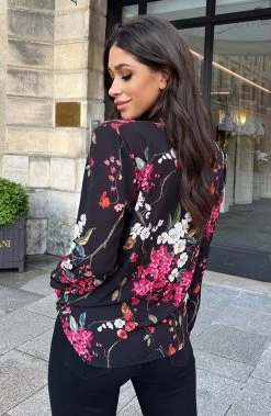 V-hals Bloemen Blouse Zwart -Kleding Promotie Winkel V hals Bloemen Blouse Zwart 2 586x900 1