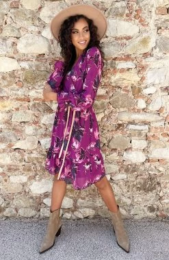 V-hals Jurk Paris Bloemen Magenta 14 V-hals Jurk Paris Bloemen Magenta -Kleding Promotie Winkel V hals Jurk Paris Bloemen Magenta 1 586x900 1