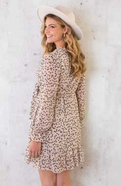 V-hals Strik Jurk Hartjes Beige -Kleding Promotie Winkel V hals Strik Jurk Hartjes Beige 4 586x900 1