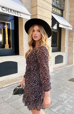V-hals Strik Jurk Zebra Camel -Kleding Promotie Winkel V hals Strik Jurk Zebra Camel 1 586x900 1