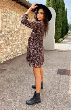 V-hals Strik Jurk Zebra Camel -Kleding Promotie Winkel V hals Strik Jurk Zebra Camel 1 586x900 2
