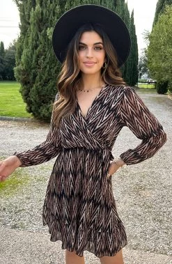 V-hals Strik Jurk Zigzag Choco -Kleding Promotie Winkel V hals Strik Jurk Zigzag Choco 2 586x900 2