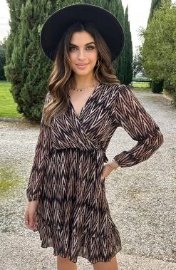 V-hals Strik Jurk Zigzag Choco -Kleding Promotie Winkel V hals Strik Jurk Zigzag Choco 586x900 1