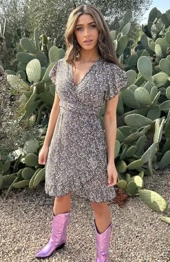 Wikkel Jurk Bloemen Paars -Kleding Promotie Winkel Wikkel Jurk Bloemen Paars 1 586x900 1