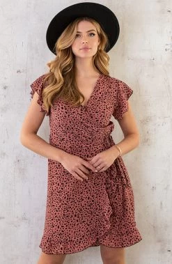 Musthave Deal Wikkel Jurken -Kleding Promotie Winkel Wikkel Jurk Cheetah Koraal 4 586x900 1