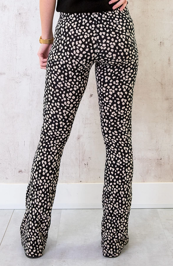 Flared Broek Panterprint Zwart 2.0 11 Flared Broek Panterprint Zwart 2.0 - Afbeelding 9